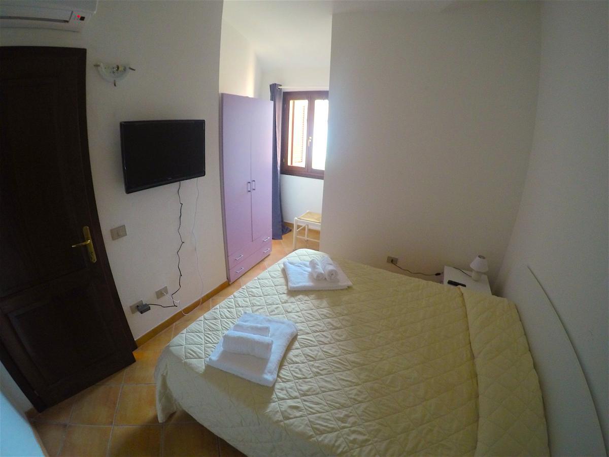 La Coccinella Al Mare Bed & Breakfast San Teodoro  Bagian luar foto