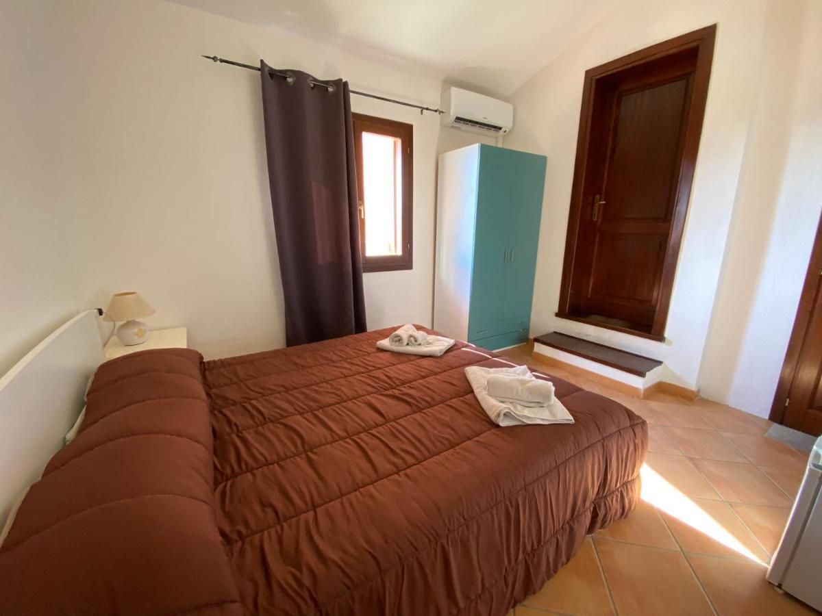 La Coccinella Al Mare Bed & Breakfast San Teodoro  Bagian luar foto